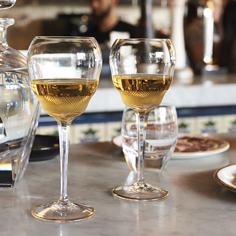 Handmade glass, cut and produce especially for sherry. Pure crystal without lead with gold. 